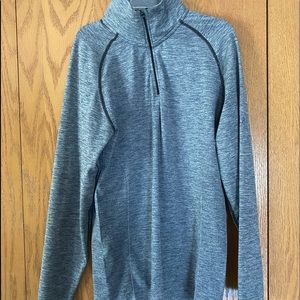 Women's(?) Alphalete pull over